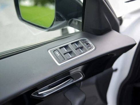 Used 2018 Jaguar F-PACE Premium AWD/4WD image 55