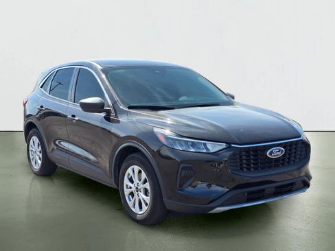 Used 2023 Ford Escape Active w/ Tech Pack #1 FWD image 8