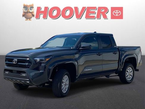 Used 2026 Toyota Tacoma SR5 RWD image 5
