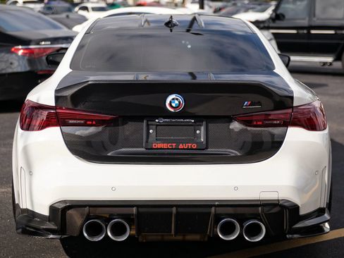 Used 2021 BMW M4 Competition w/ M Carbon Exterior Package RWD image 17