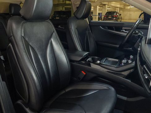 Used 2022 Lincoln Nautilus Standard image 50