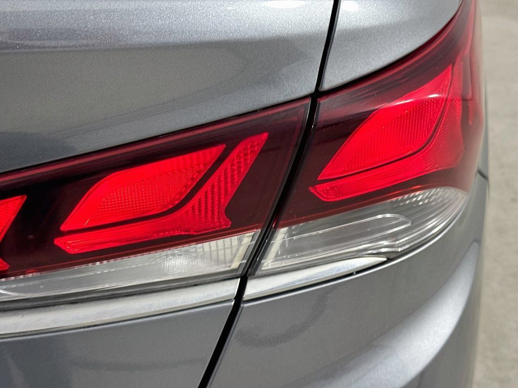 Used 2018 Hyundai Sonata Sport w/ Cargo Package FWD image 28