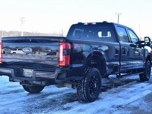 Used 2023 Ford F250 XLT w/ XLT Premium Package image 6