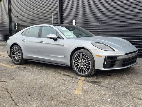 New 2026 Porsche Panamera 4 image 9