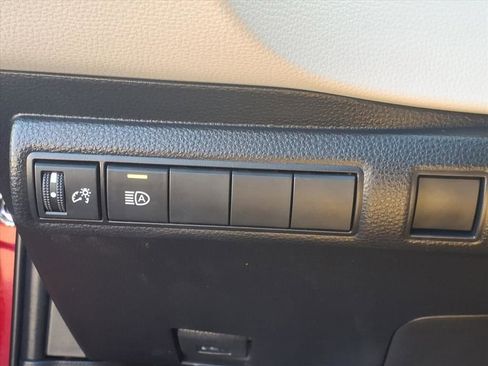 Certified 2023 Toyota Corolla LE image 18