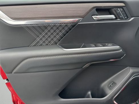 Used 2024 GMC Acadia Denali w/ LPO, Floor Liner Package image 23