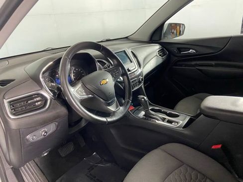 Used 2019 Chevrolet Equinox LT FWD image 4