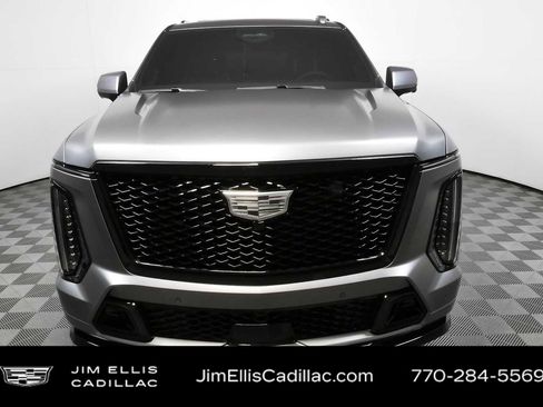 Certified 2026 Cadillac Escalade V w/ LPO, Onyx Lite Package AWD/4WD image 40