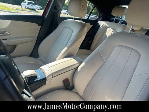 Used 2019 Mercedes-Benz A 220 4MATIC image 10