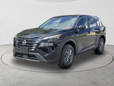 Used 2026 Nissan Rogue SV AWD/4WD image 1