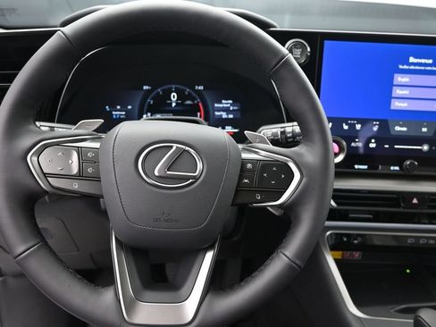 New 2026 Lexus TX 350 AWD image 17