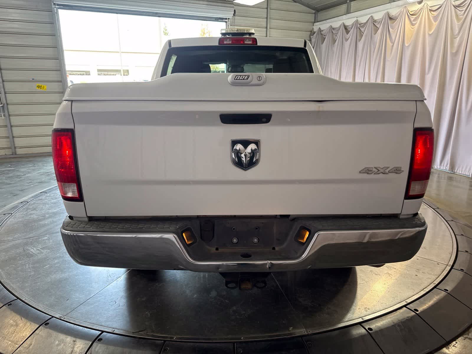 Used 2018 RAM 1500 Tradesman w/ Chrome Appearance Group AWD/4WD image 6