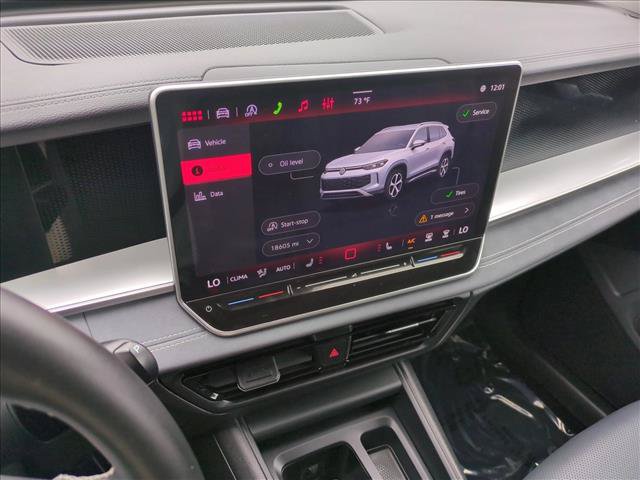Used 2026 Volkswagen Tiguan SE FWD image 14