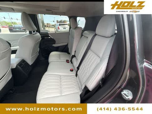 Used 2025 Mitsubishi Outlander SEL AWD/4WD image 26