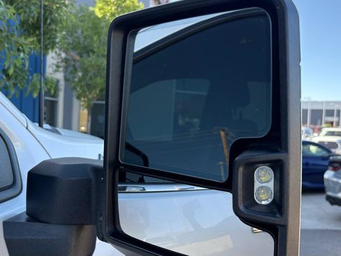 Used 2024 Chevrolet Silverado 2500 High Country w/ LPO, Dark Essentials Package AWD/4WD image 6