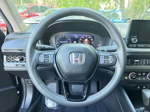 Certified 2025 Honda Accord SE image 16
