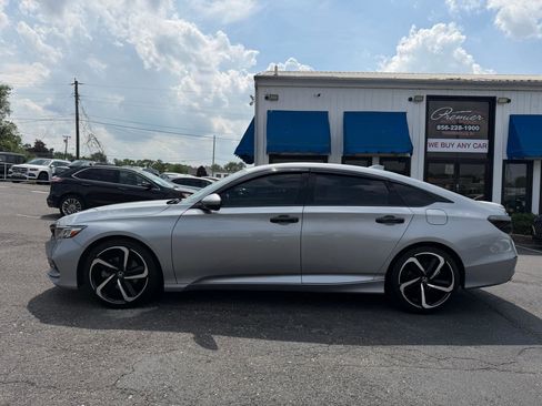Used 2019 Honda Accord Sport image 8