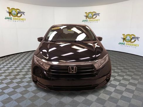 Used 2023 Honda Odyssey Elite image 3