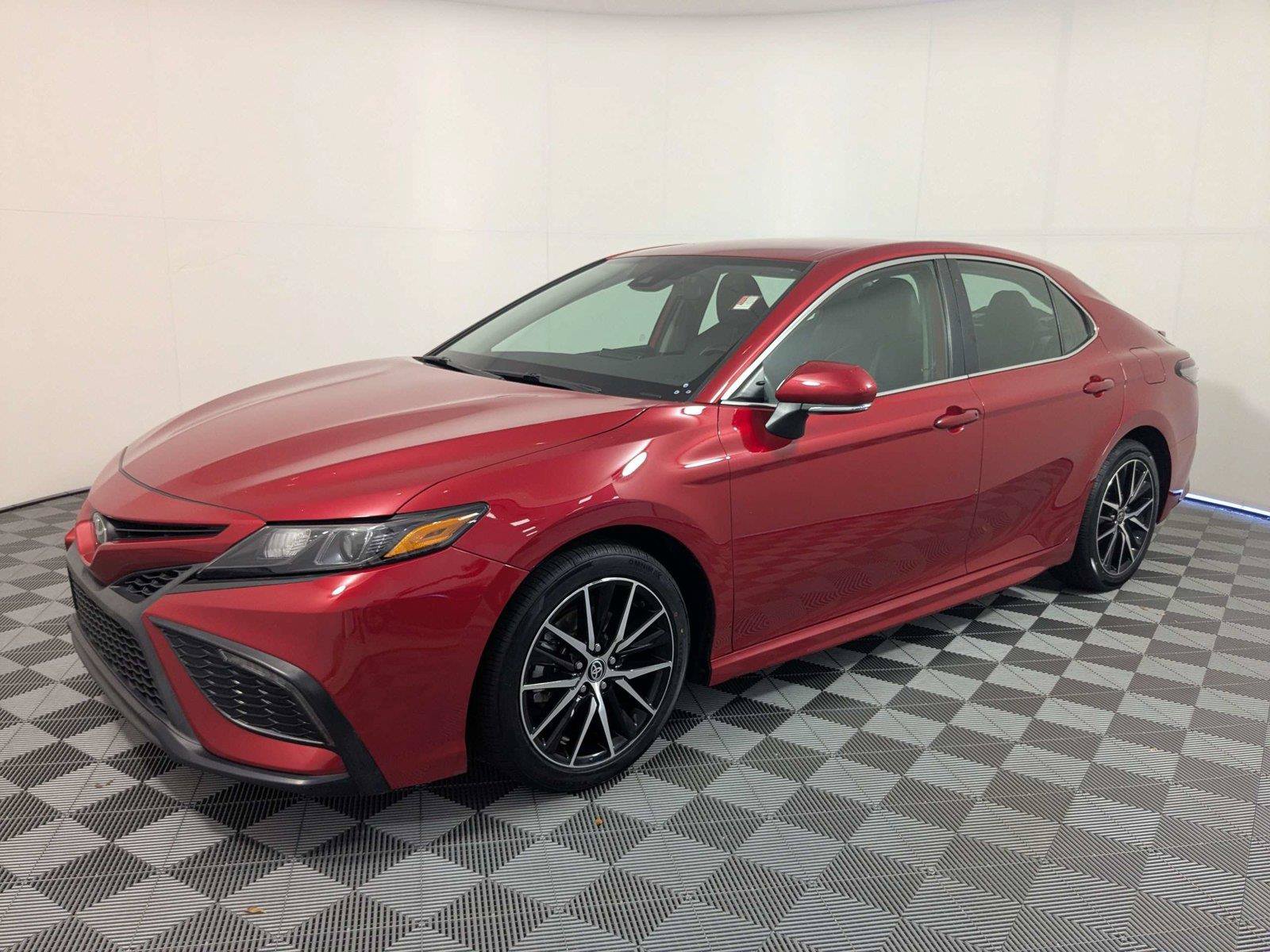 Certified 2023 Toyota Camry SE FWD image 2