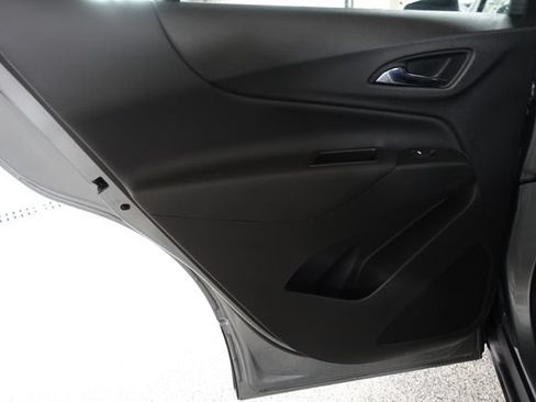 Used 2024 Chevrolet Equinox LT FWD image 18
