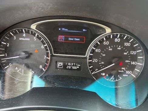Used 2014 Nissan Altima 2.5 SV FWD image 27