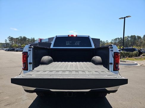 Used 2025 RAM 2500 Big Horn AWD/4WD image 18