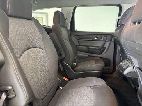 Used 2015 Chevrolet Traverse LT image 29