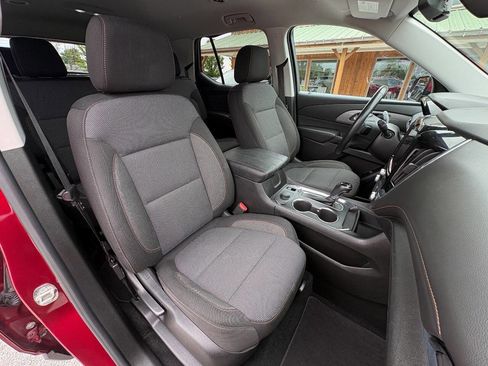 Used 2018 Chevrolet Traverse LT AWD/4WD image 41