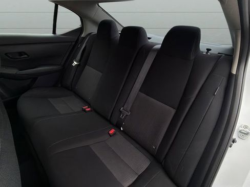 Used 2025 Nissan Sentra SV image 22