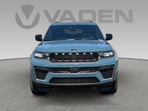 New 2026 Jeep Grand Cherokee L Limited RWD image 23