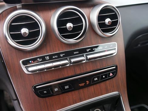 Used 2020 Mercedes-Benz GLC 43 AMG 4MATIC image 18