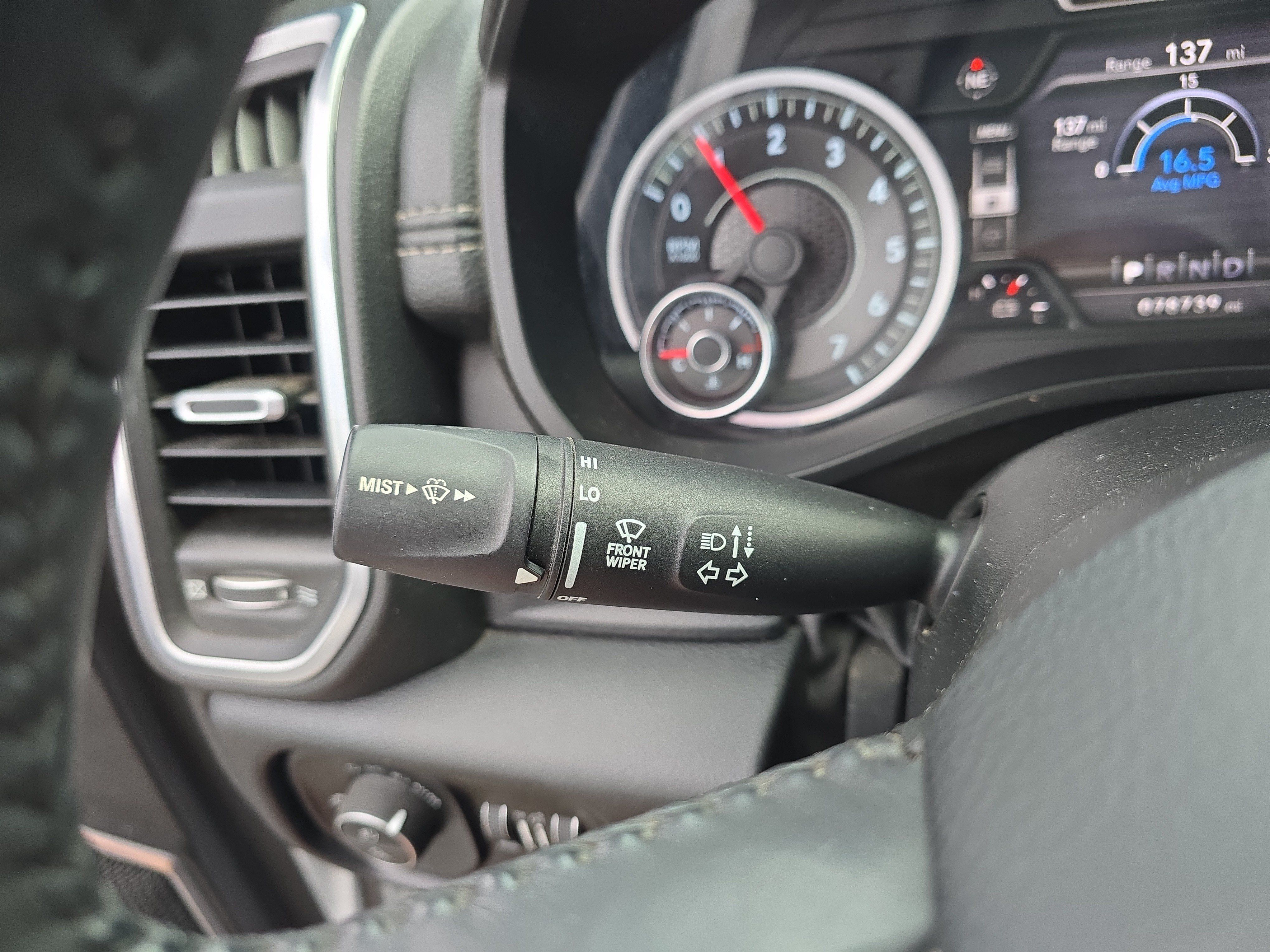 Used 2020 RAM 1500 Laramie w/ Sport Appearance Package AWD/4WD image 12