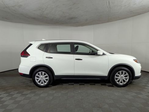 Used 2019 Nissan Rogue S image 6