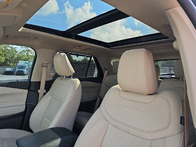 Used 2024 Ford Explorer Platinum w/ Technology Package AWD/4WD image 16