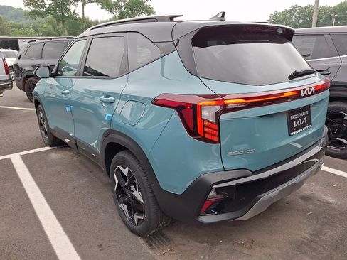 New 2026 Kia Seltos S AWD/4WD image 3