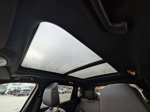 New 2026 Jeep Compass Trailhawk w/ Sun, Sound & Navigation Group image 3