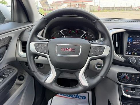Used 2022 GMC Terrain SLT FWD image 10