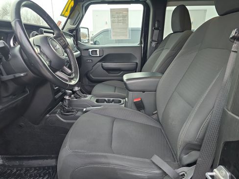 Used 2021 Jeep Wrangler Sport image 13