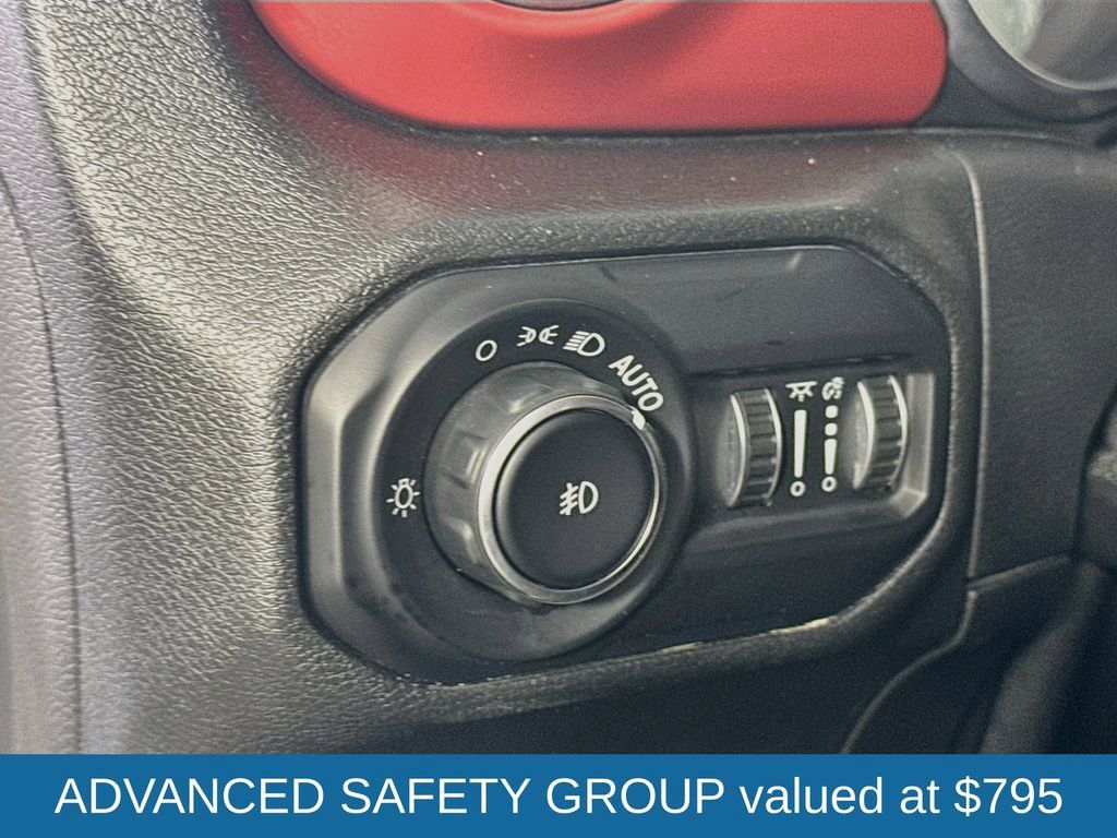 Used 2021 Jeep Wrangler Unlimited Rubicon AWD/4WD image 11