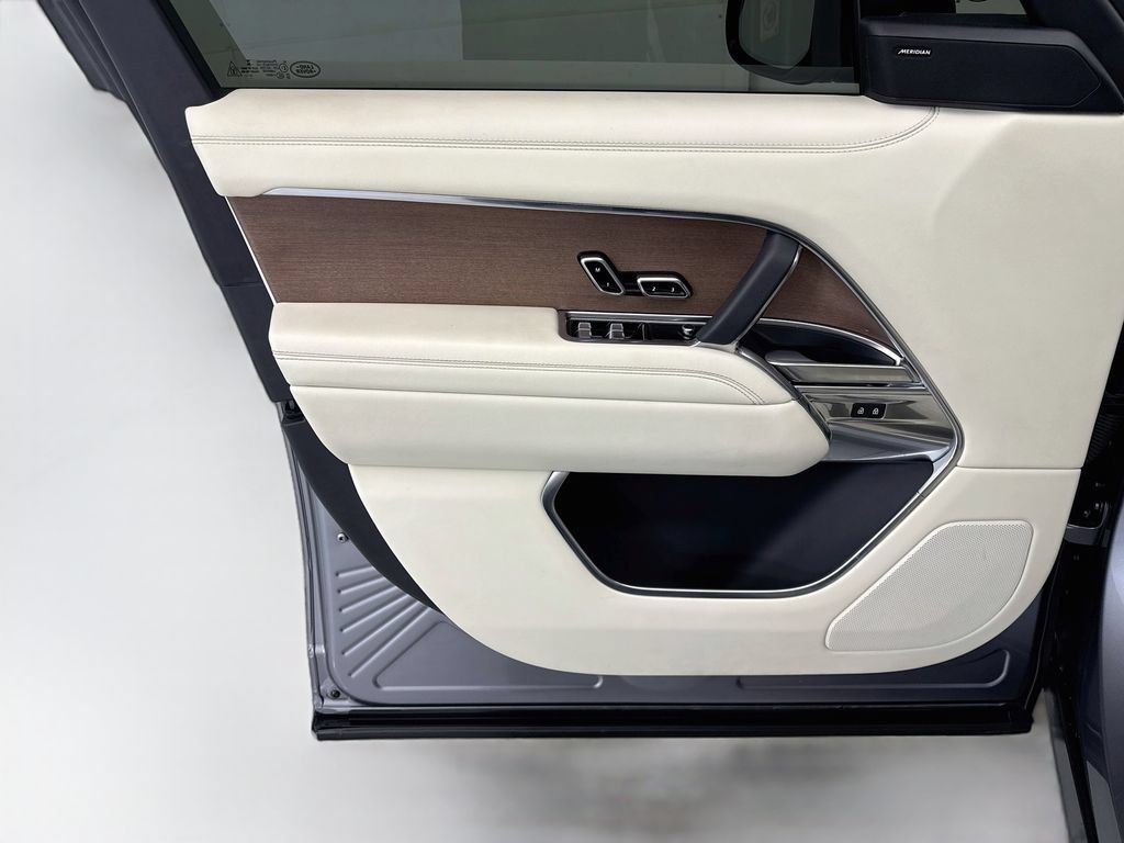 Used 2023 Land Rover Range Rover SE AWD/4WD image 23