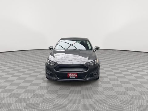 Used 2016 Ford Fusion Titanium FWD image 32