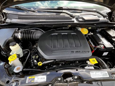 Used 2020 Dodge Grand Caravan GT image 32