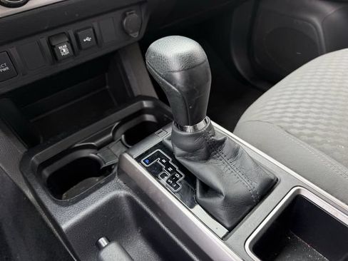 Used 2023 Toyota Tacoma SR5 w/ Technology Package AWD/4WD image 21