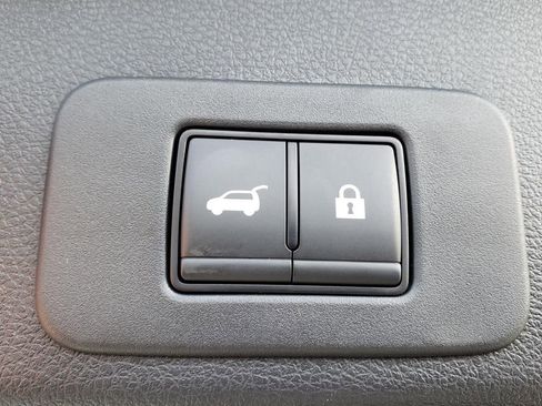 Used 2025 Nissan Murano SV image 8