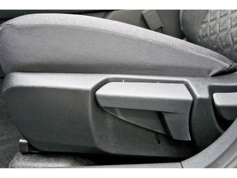 New 2026 Nissan Kicks SV w/ SV Premium Package image 27