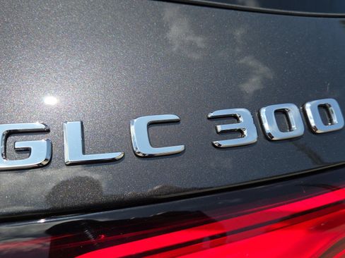 New 2026 Mercedes-Benz GLC 300 image 36