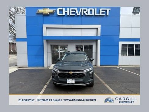 New 2026 Chevrolet Trax LT w/ Driver Confidence Package FWD image 1