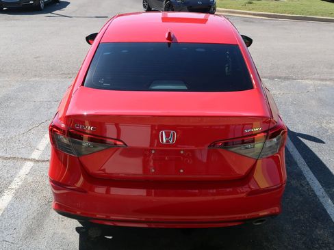 Used 2024 Honda Civic Sport image 11
