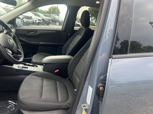 Used 2023 Ford Escape Active AWD/4WD image 9