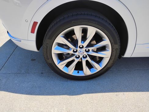 Used 2023 Buick Envision Avenir AWD/4WD image 27